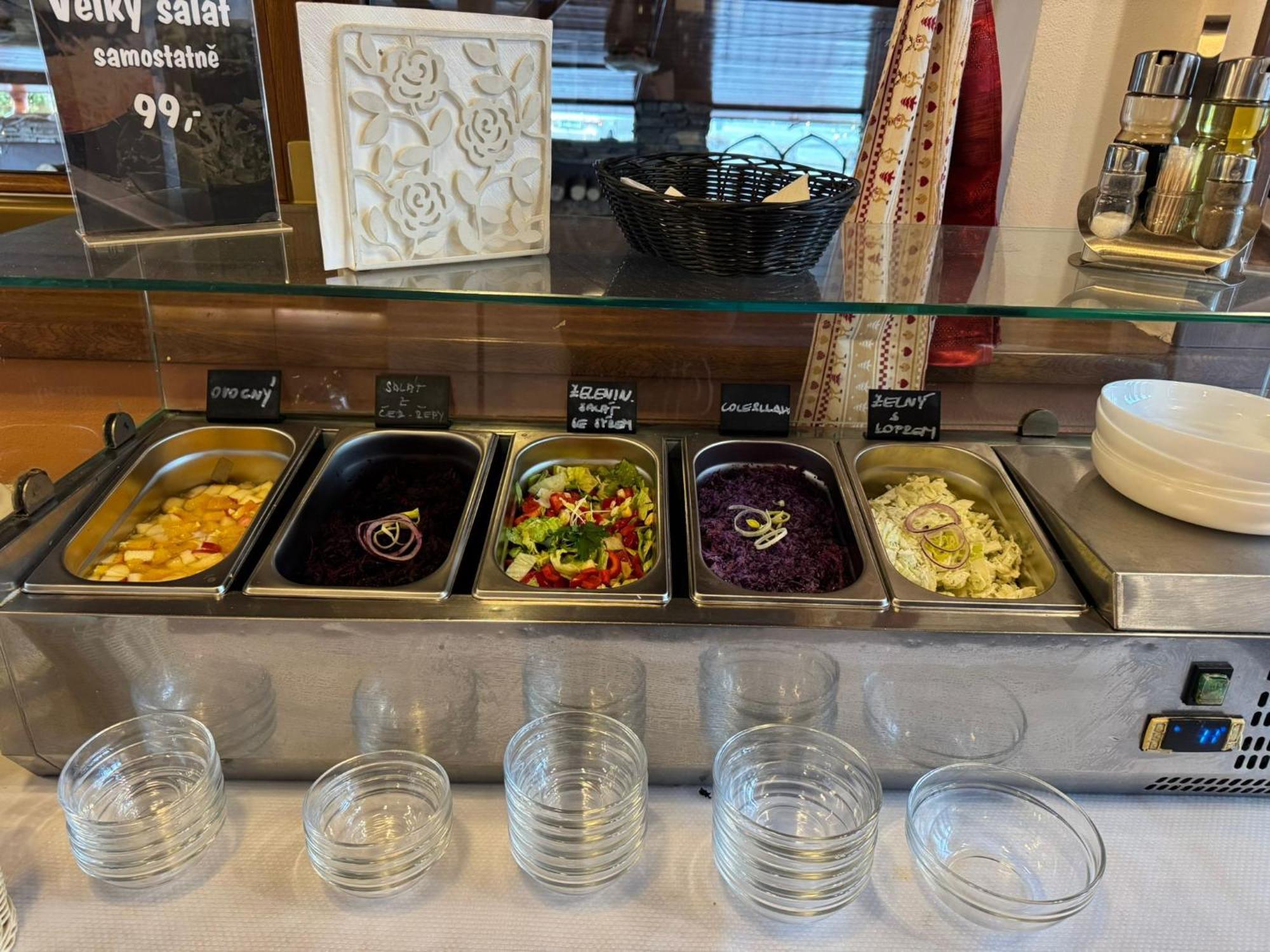 Restaurace A Penzion Lutena Dolni Lutyne Экстерьер фото